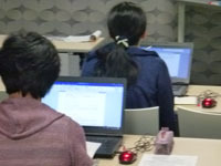 pc0906_3.jpg